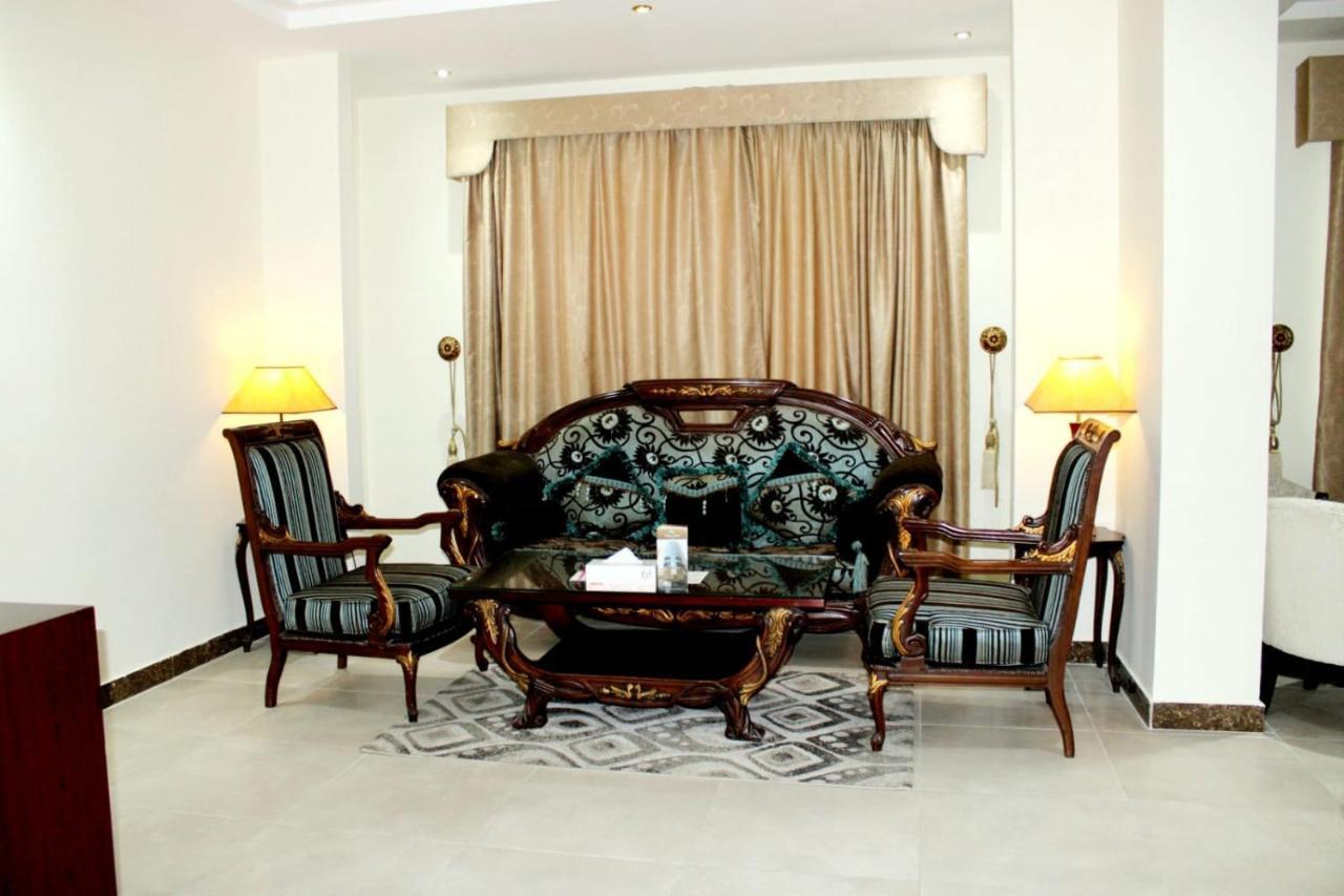 Tourist Hotel Doha Kültér fotó