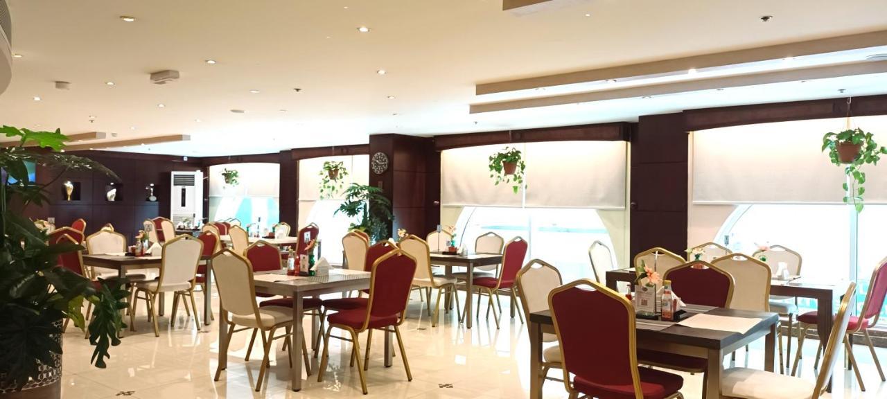 Tourist Hotel Doha Kültér fotó