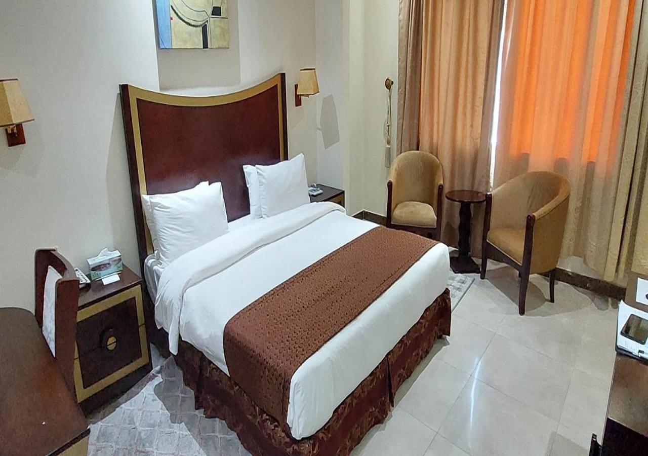Tourist Hotel Doha Kültér fotó
