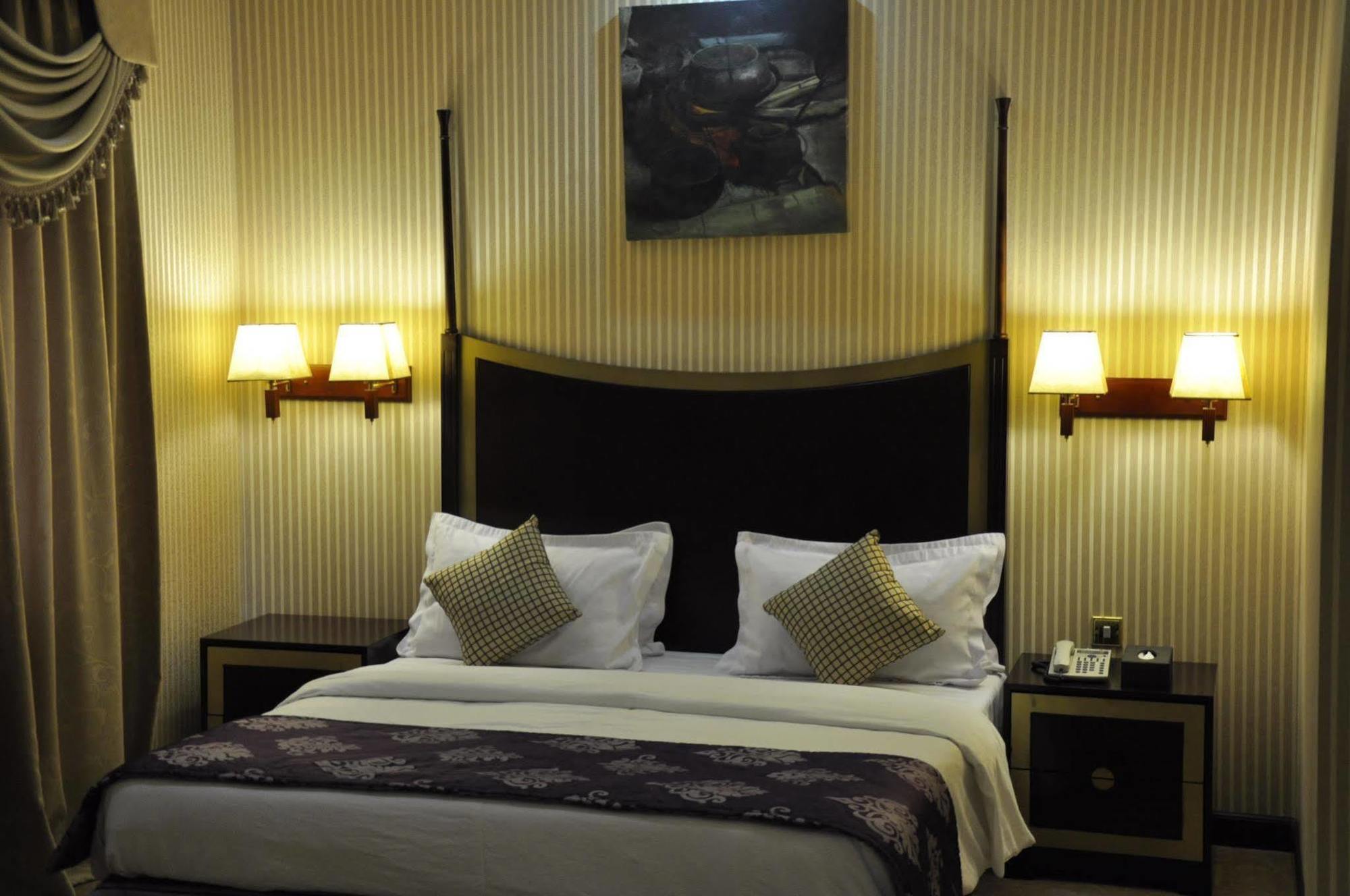 Tourist Hotel Doha Kültér fotó